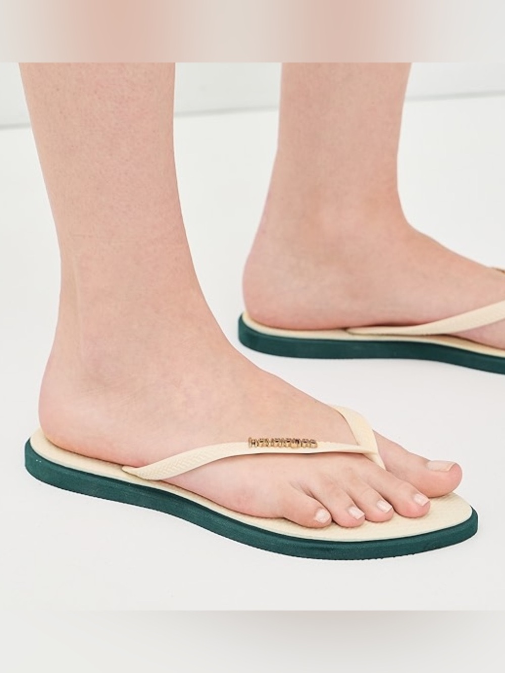 Havaianas Slim Point Flip Flops Pantanal Green Gold Logo Sandals Size 11/12 NWT
